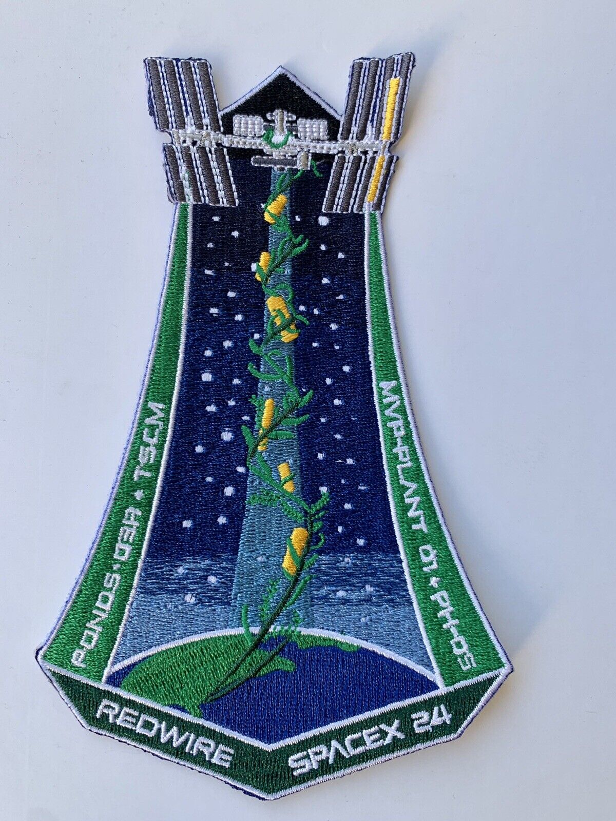 Original SPACEX CRS-24 NASA COMMERCIAL ISS RESUPPLY MISSION PATCH SOLAR PANELS
