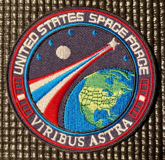 Eeuu Espacio Force Parche - Viribus Astra - 3” Diámetro